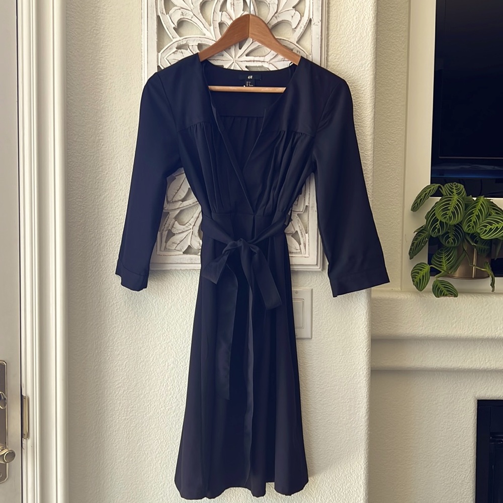 Black long sleeve dress.